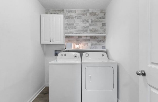 Building Photo - 1072 Cindy Jo Ct