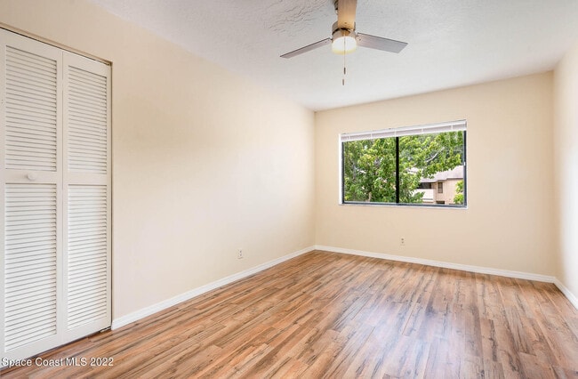 Building Photo - 1911 Cashew Courtway