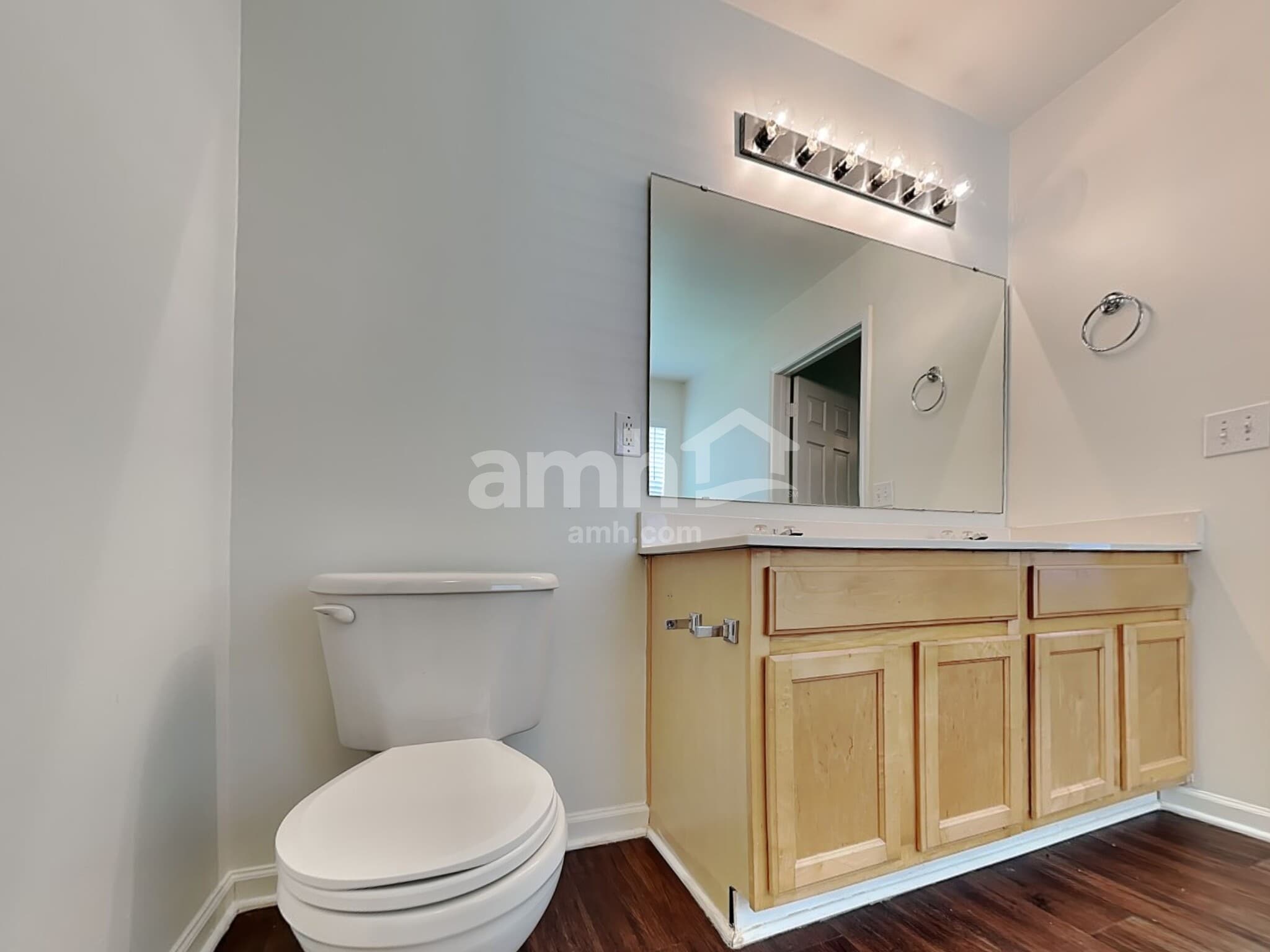 Building Photo - 16 Hawkesbury Rd