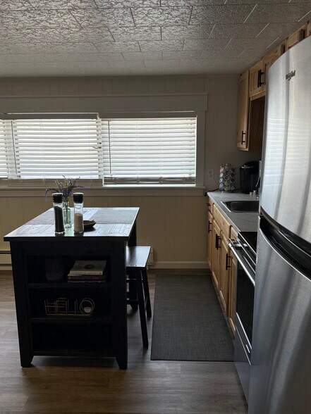 Building Photo - 909 27th Ave