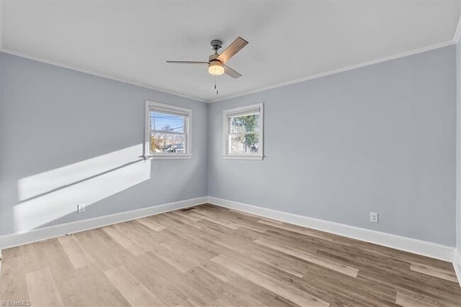 Building Photo - 1101 Hickory Ave