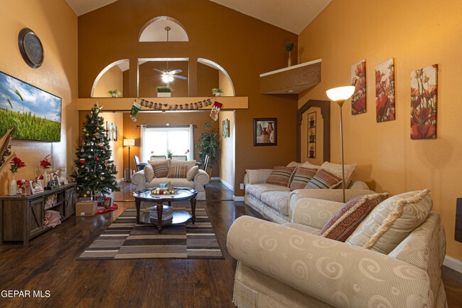 Building Photo - 1123 Night Hawk Dr