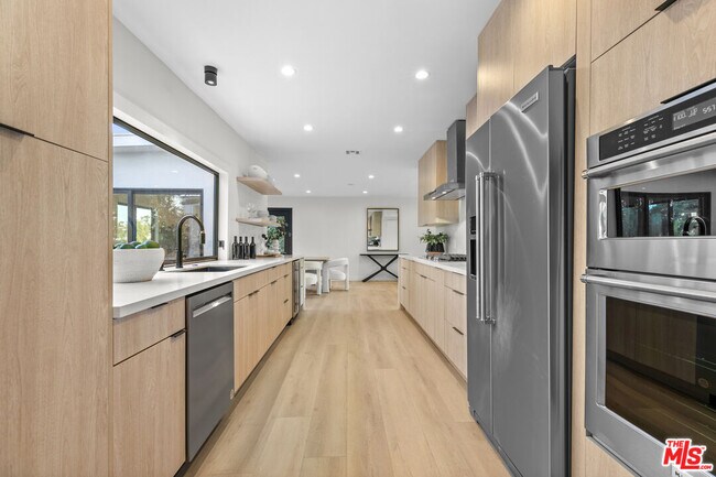 Building Photo - 5132 Escobedo Dr