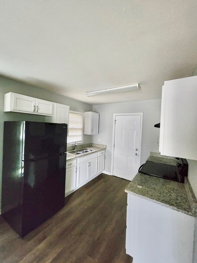 Building Photo - 1633 29th Street Ensley