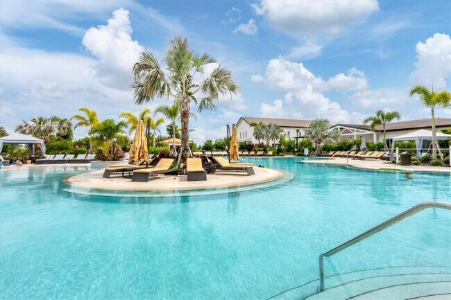 Building Photo - 3293 Hilltop Cir