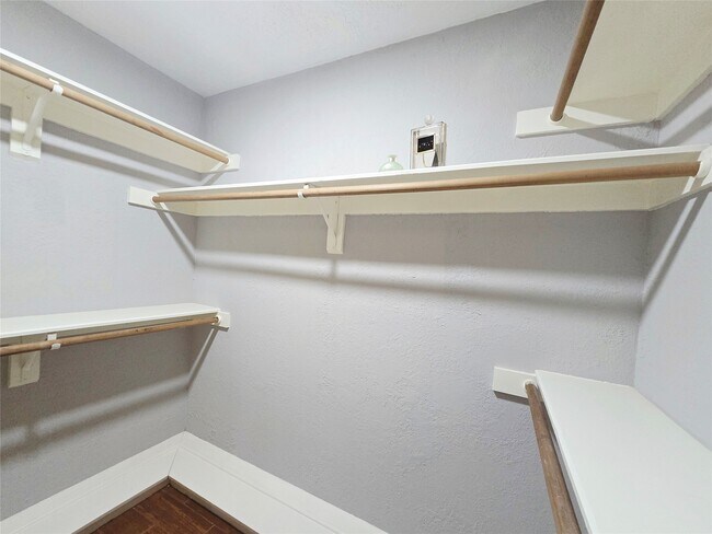 Building Photo - 3623 Shipman Ln