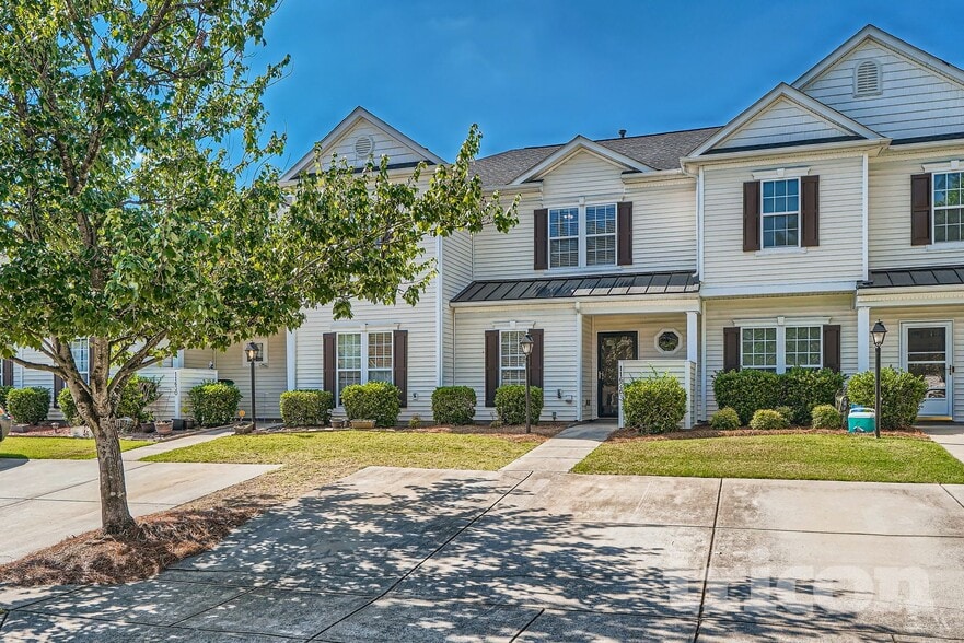 Building Photo - 11626 Lioness St