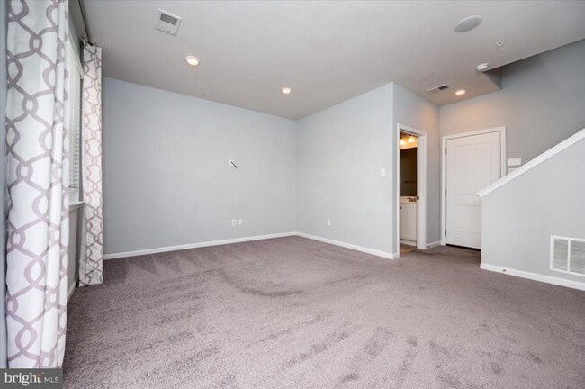 Building Photo - 7722 Venice Ln