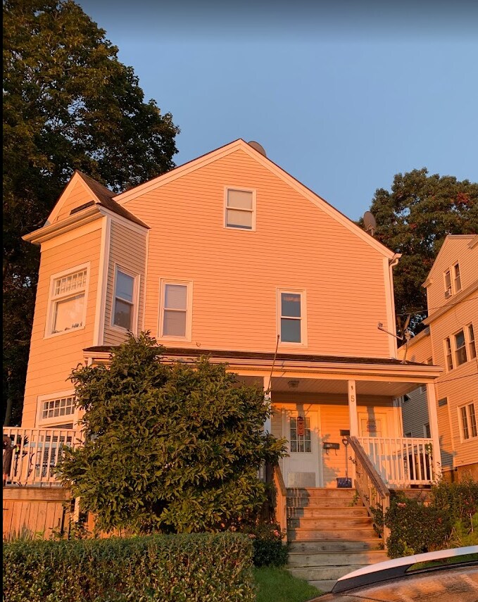 Building Photo - 5 Brookline St