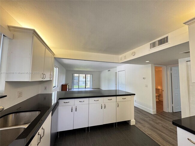 Building Photo - 16215 Saddle Club Rd
