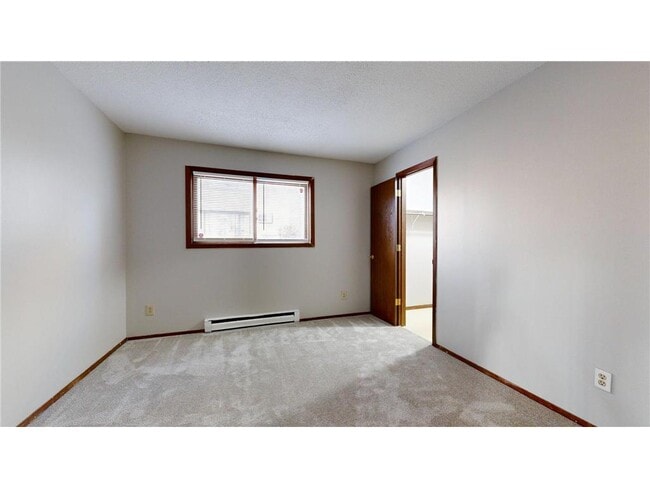 Building Photo - 924 21st Ave S