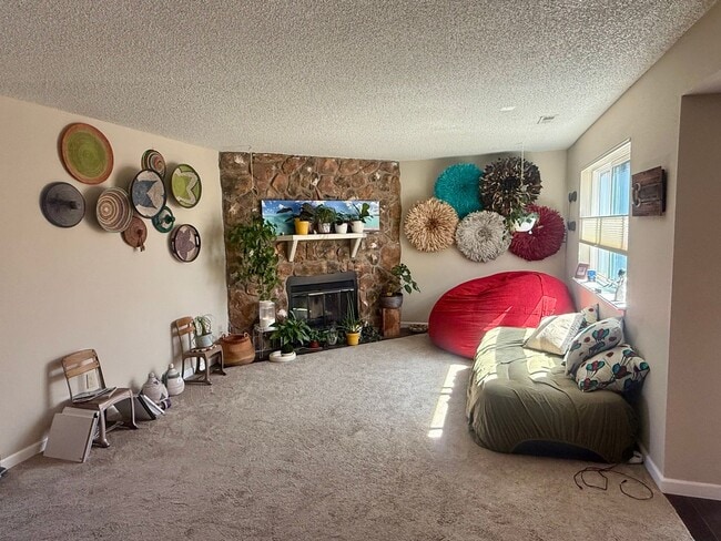 Building Photo - Spacious, Sunlit 3BR / 2 BA Condo just steps away from Standley Lake!