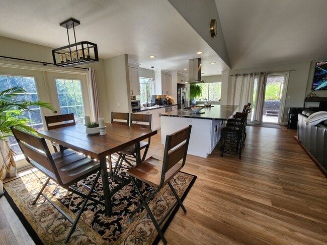 Building Photo - Home For Lease in the Wildhorse area of Mi...