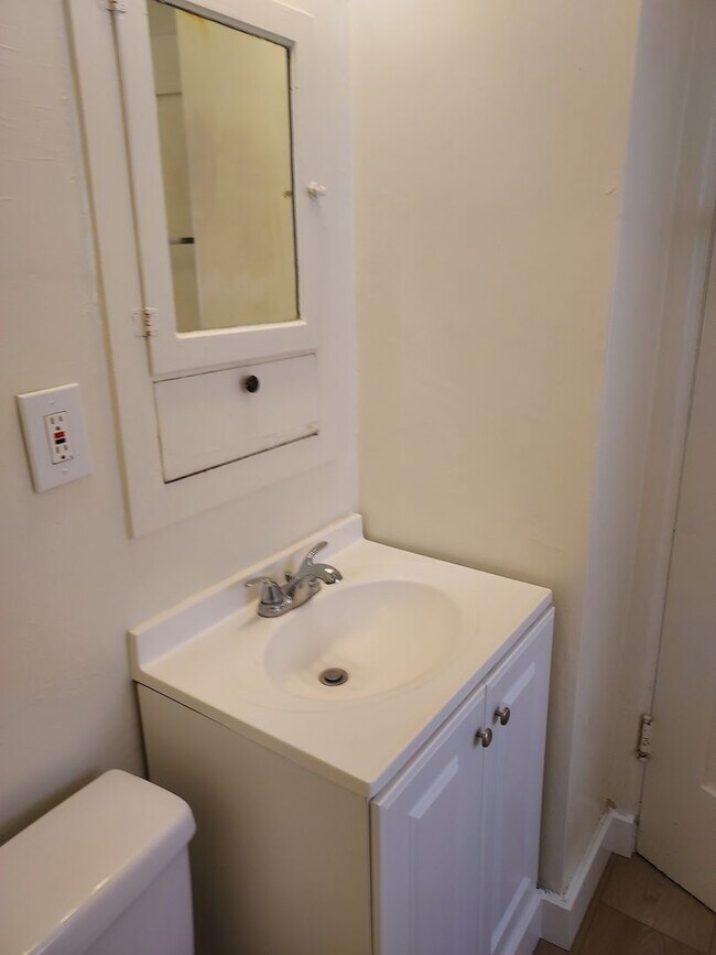 Building Photo - Golden Hill -Charming 1BR/1BA Spanish styl...