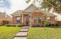 Building Photo - 3922 Devrne Dr