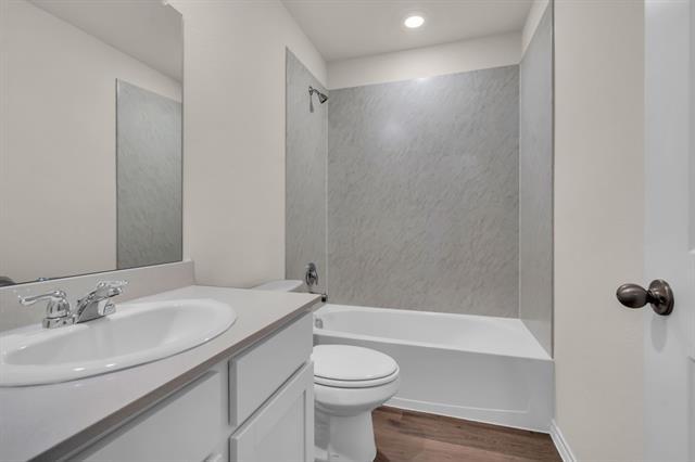 Building Photo - 5111 Eden Pt Dr