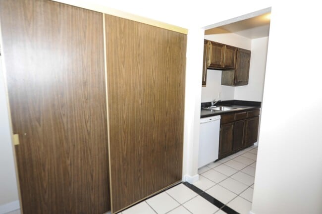 Building Photo - 384 S Ironton St