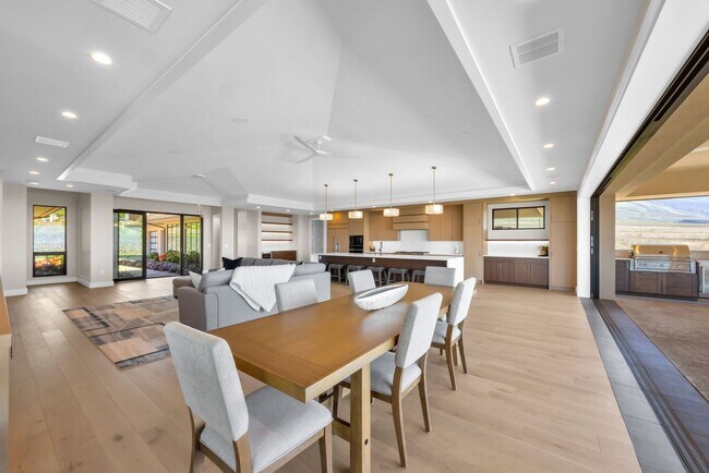 Building Photo - Luxury Ocean View Estate with Infinity Poo...