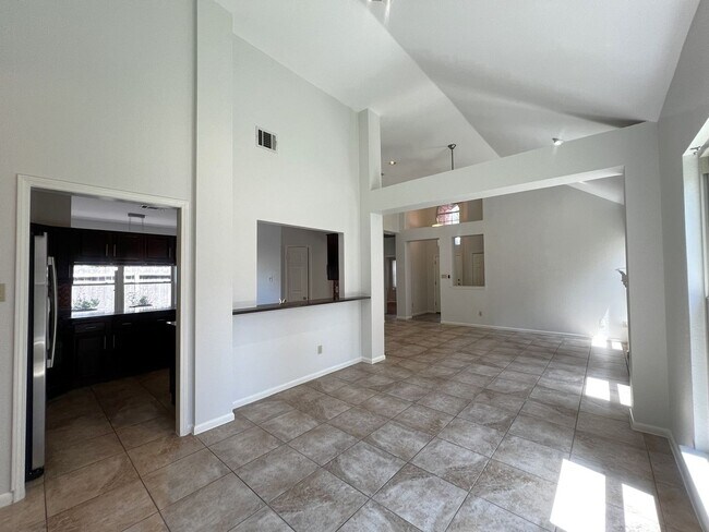 Building Photo - Wonderful 3-bedroom Home in Harris Branch
