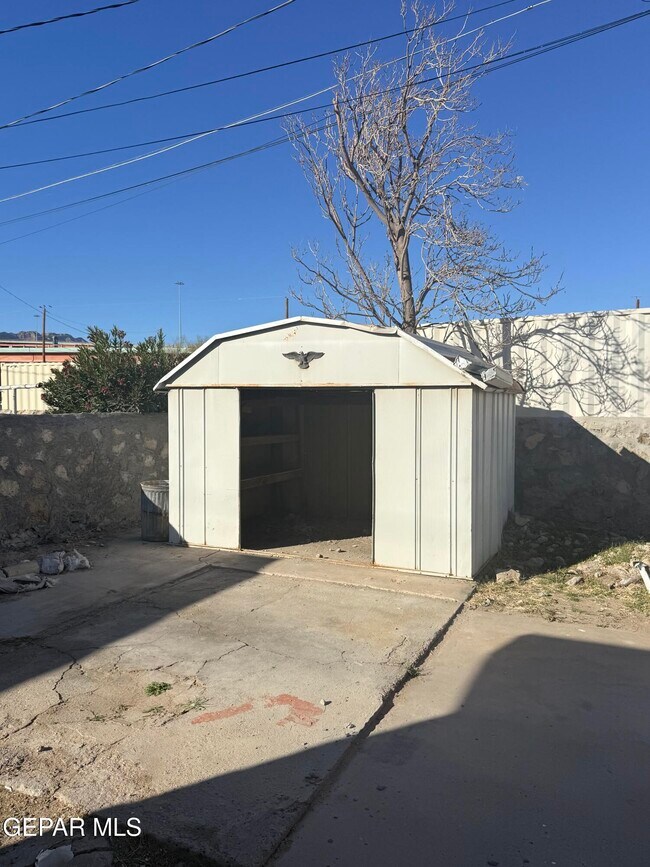 Building Photo - 4405 Durazno Ave