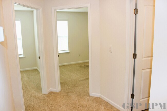 Building Photo - 1429 S Cardiff Trl