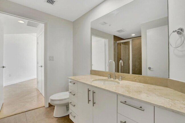 Building Photo - 550 Okeechobee Blvd