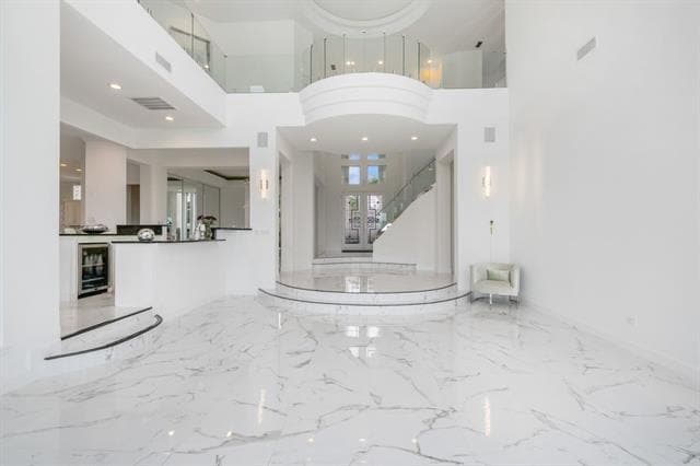 Building Photo - 656 Timbercrest Cir