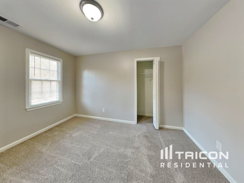 Building Photo - 3560 Erdly Ln