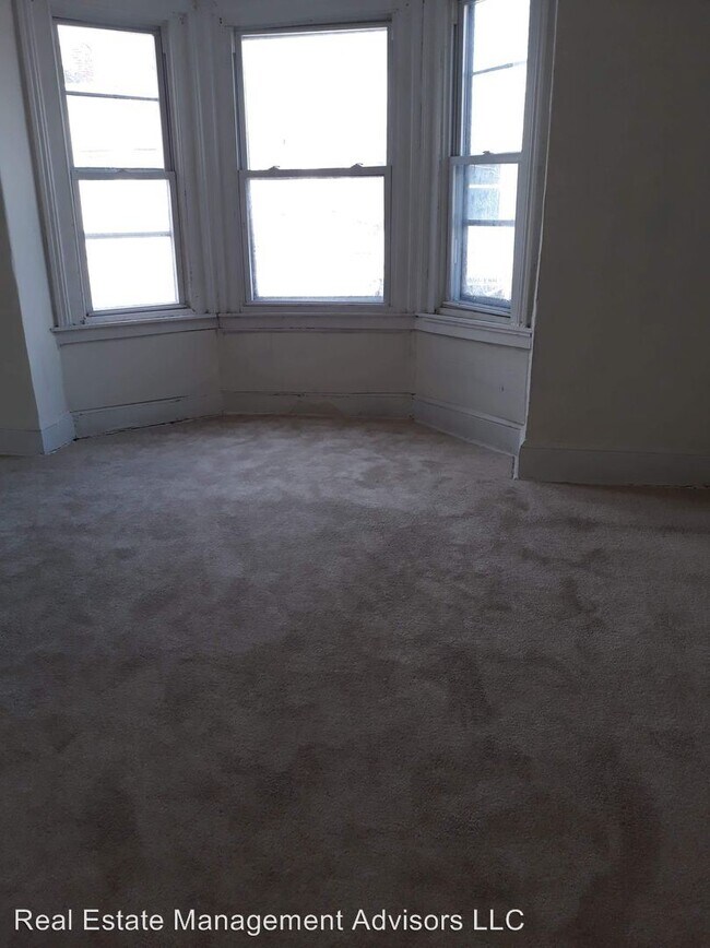 Building Photo - 3 br, 1 bath House - 1544 S Wilton St