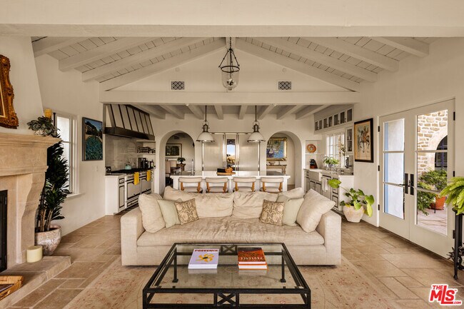 Building Photo - 848 Picacho Ln