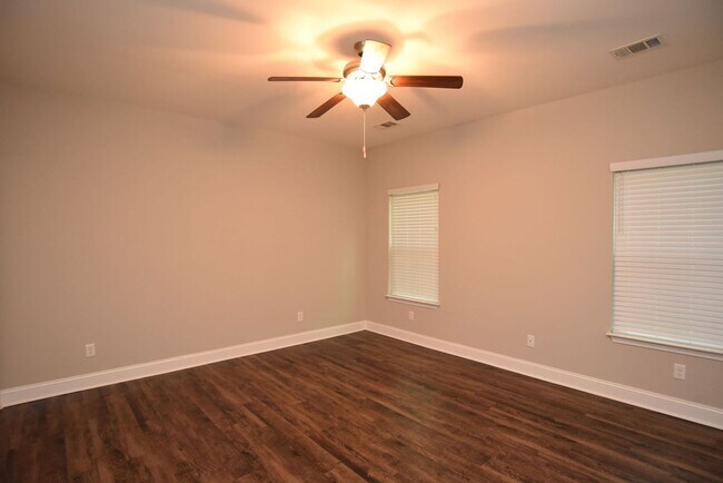 Building Photo - Remodeled Cute Modern Home In the Heart Of Richmond Hill