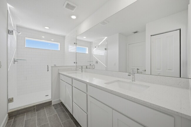 Building Photo - 19568 Whispering Crk Rd