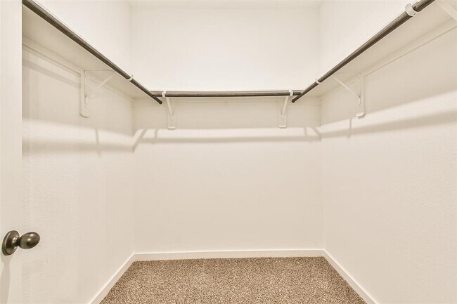 Building Photo - 9708 Grosbeak Ln