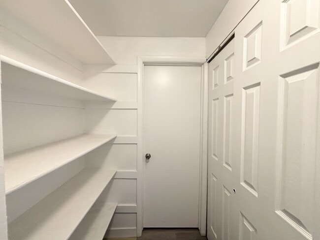 Building Photo - 4742 W Arlington Park Dr