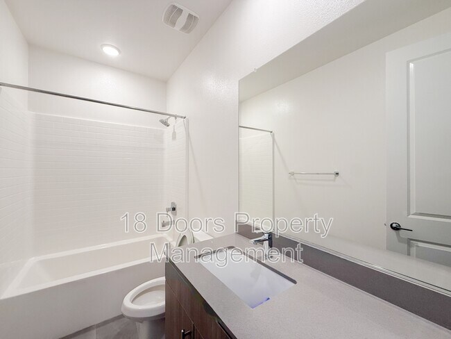 Building Photo - 10482 San Diego Mission Rd