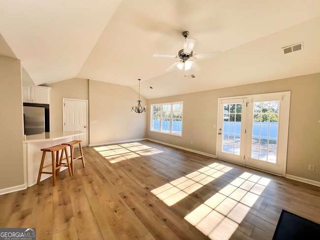 Building Photo - 220 Brookstone Dr SW