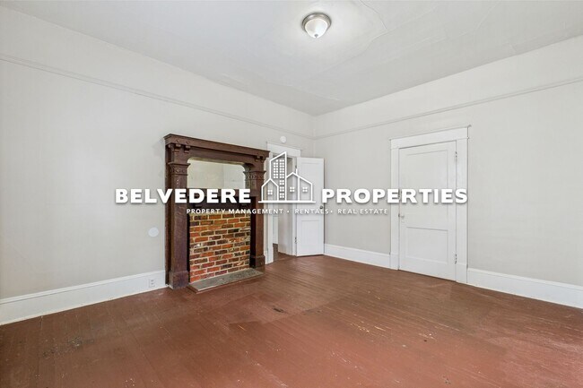 Building Photo - Duplex Apartment