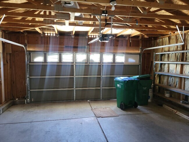 Building Photo - 9940 Brightridge Dr