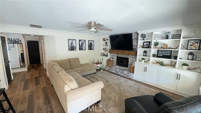 Building Photo - 30537 Longhorn Dr