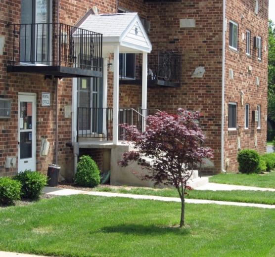 Building Photo - Liberty Knoll Apartments