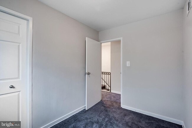 Building Photo - 2327 Wyngate Rd