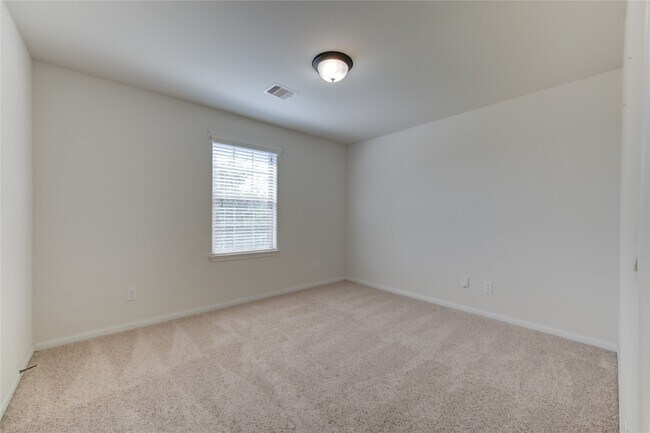 Building Photo - 15318 Benson Landing Dr