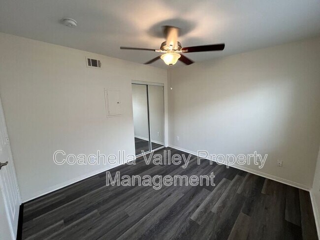 Building Photo - 422 Rosa Parks Rd