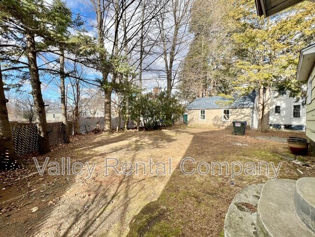 Building Photo - 2-4 Highland Avenue - 4B