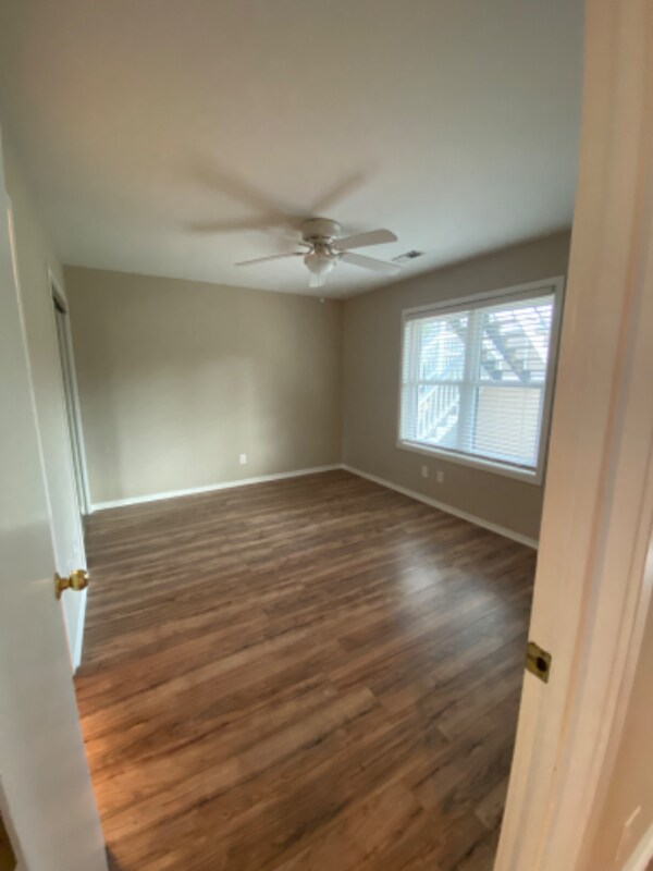 Building Photo - 4489 Little River Inn Ln