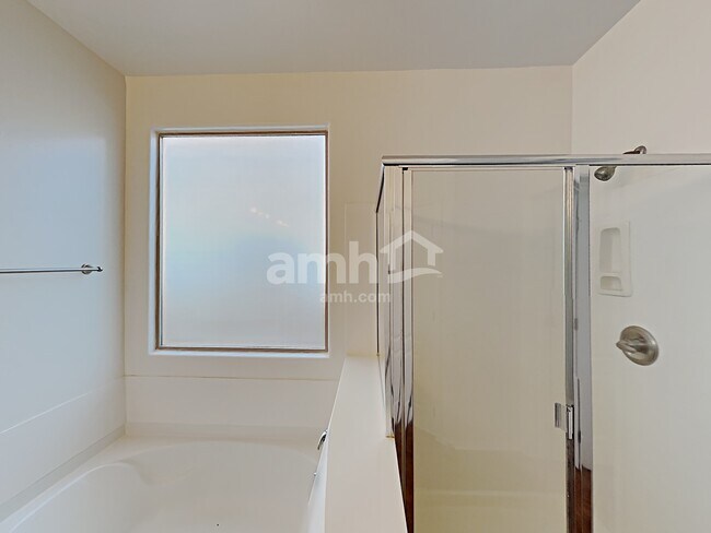 Building Photo - 12659 N Maize Dr