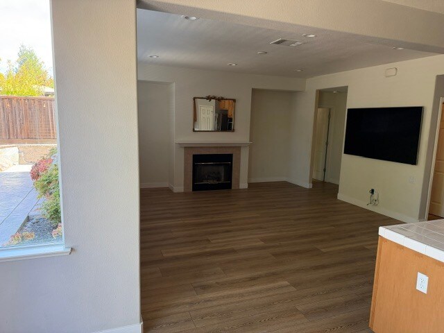 Building Photo - 1832 Rioja St