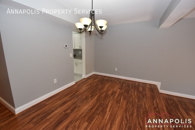 Building Photo - 451 Knottwood Ct