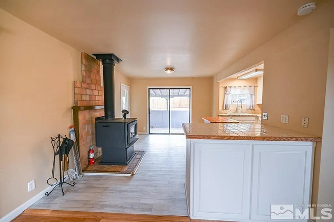 Building Photo - 215 Mule Deer Rd