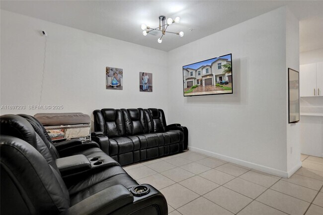 Building Photo - 250 SW 159th Ct